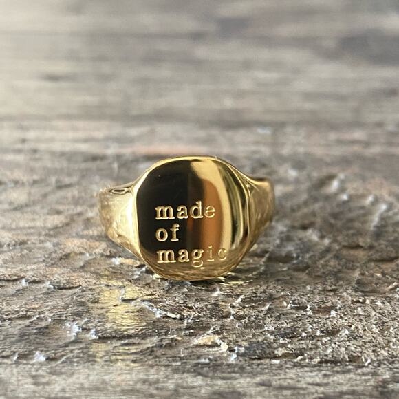 NEW Made Of Magic Signet Ring - Picture 2 of 10